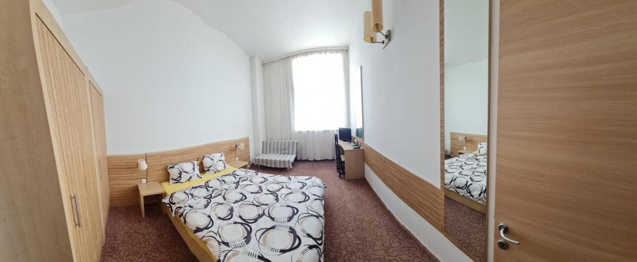 Rin Grand Regim Hotelier Bukarest Eksteriør billede